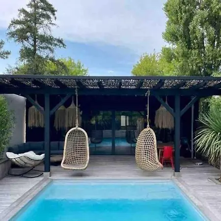 Le Patio Bleu Au Calme, Piscine Chauffee, Centre *
