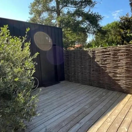 Villa Le Patio Bleu Au Calme, Piscine Chauffee, Centre Ares